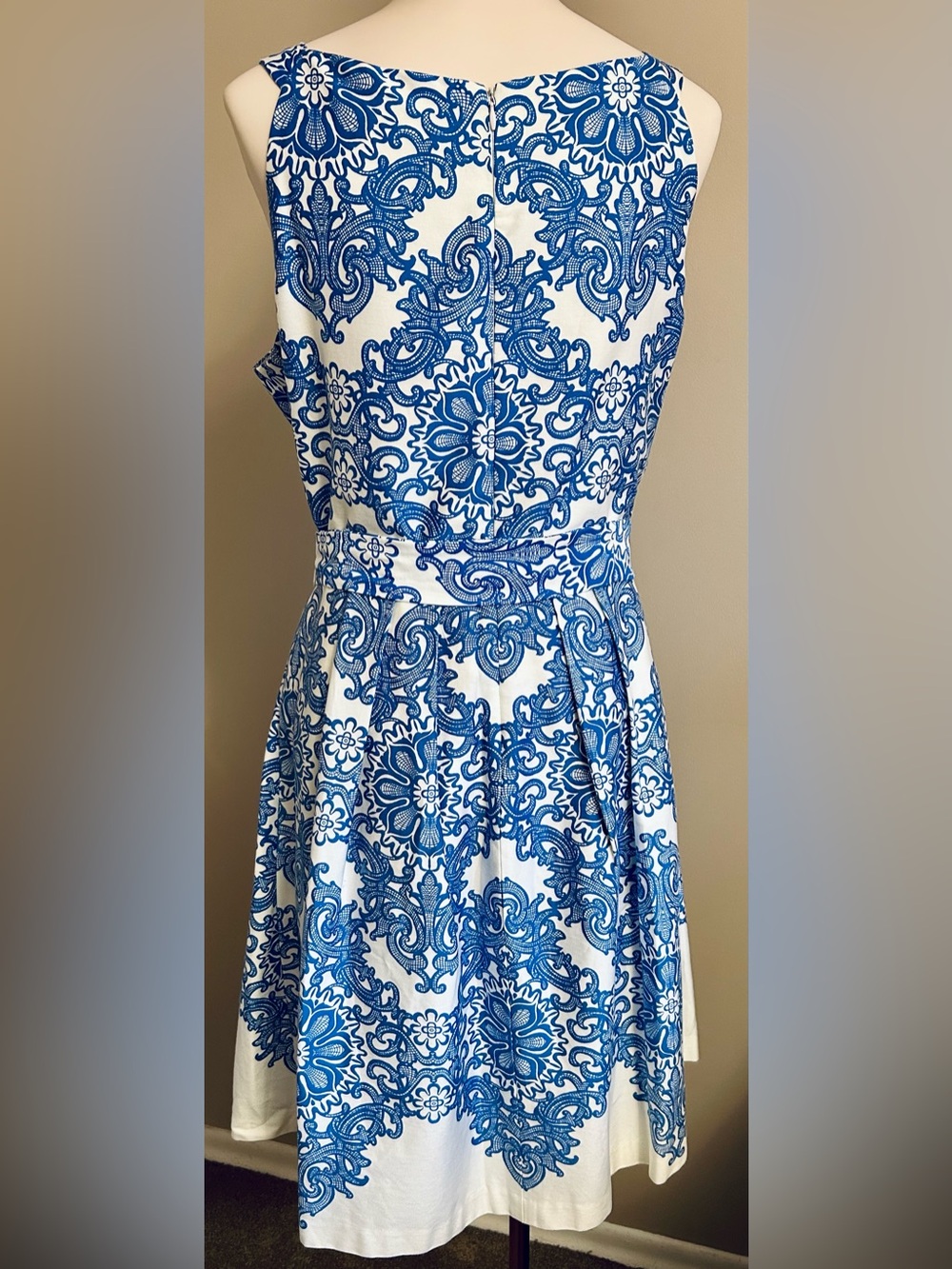 Cleo Patterned Cotton Midi Dress in Classic Blue & White - Picture 6 of 9